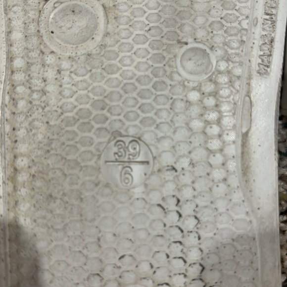 Valentino Samantha Logo Slides - Picture 9 of 9